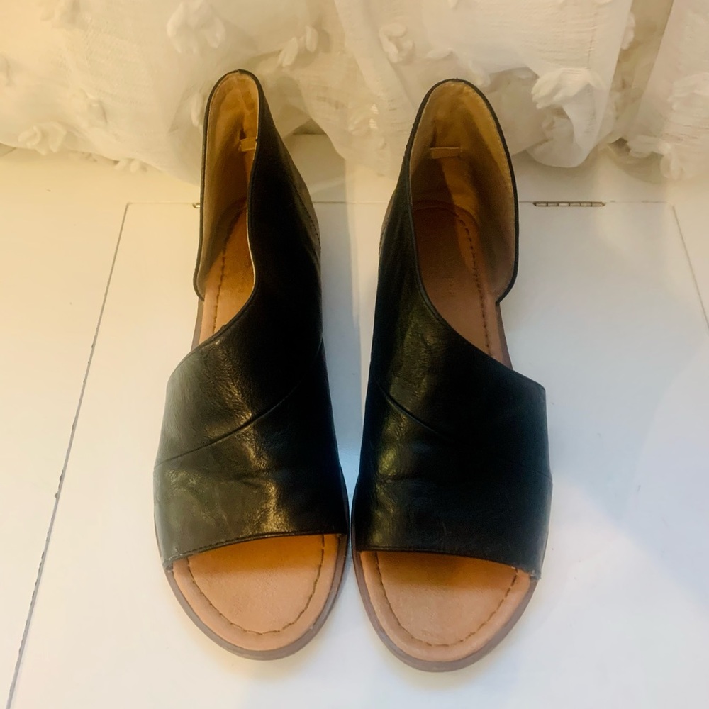 Catherine Malandrino black sandals